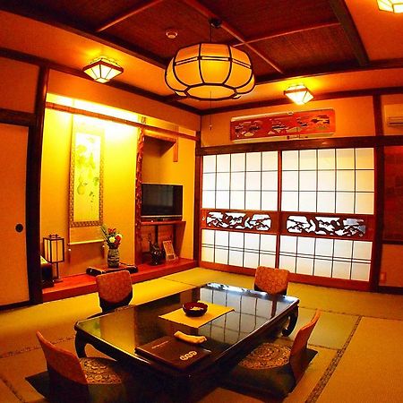 Chuo Hotel Chikuma Bagian luar foto